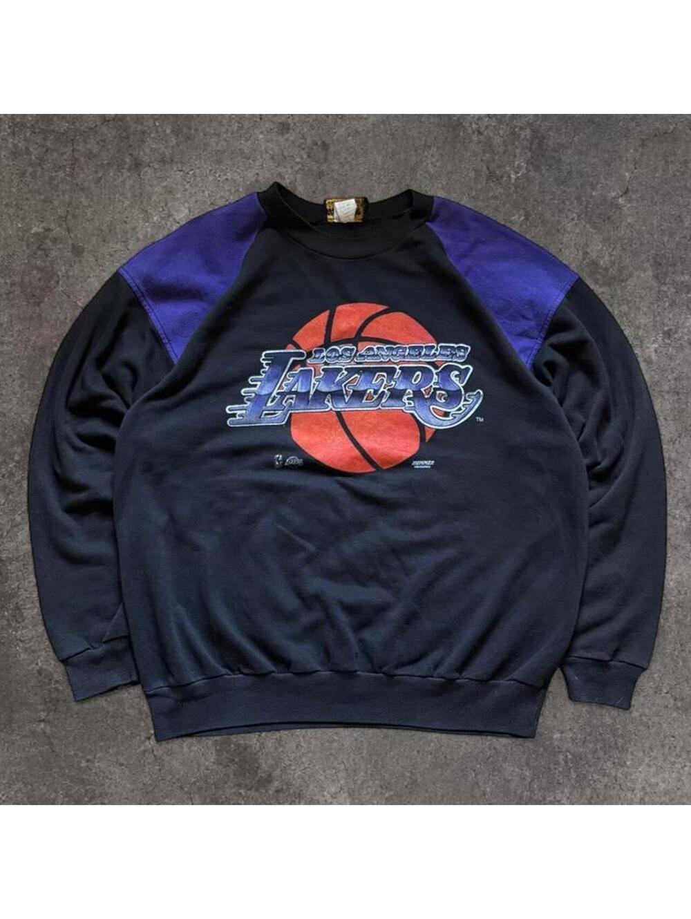 Beautiful Fire Vintage Los Angeles Lakers crewneck sweatshirt